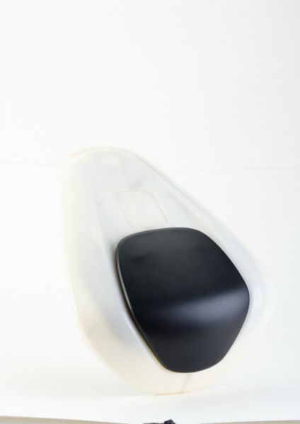 Picture of 6ARV-806000-1000	REAR SEAT COWL 500SR NEBULA WHITE